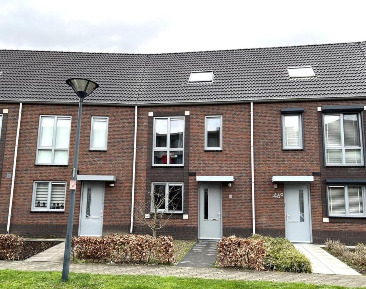 121 m² living space and deep garden in Herten - Image 1