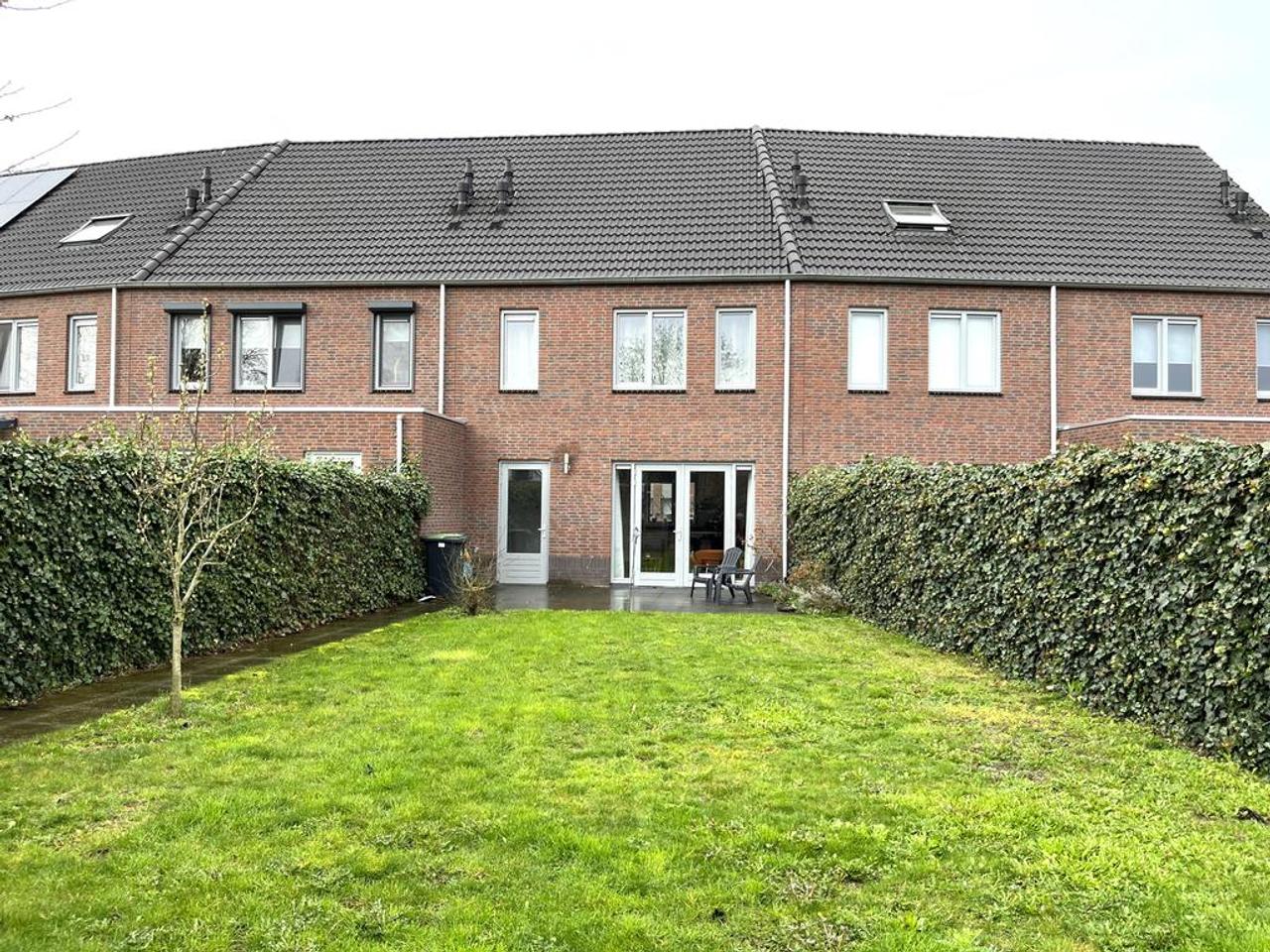 121 m² living space and deep garden in Herten - Image 20