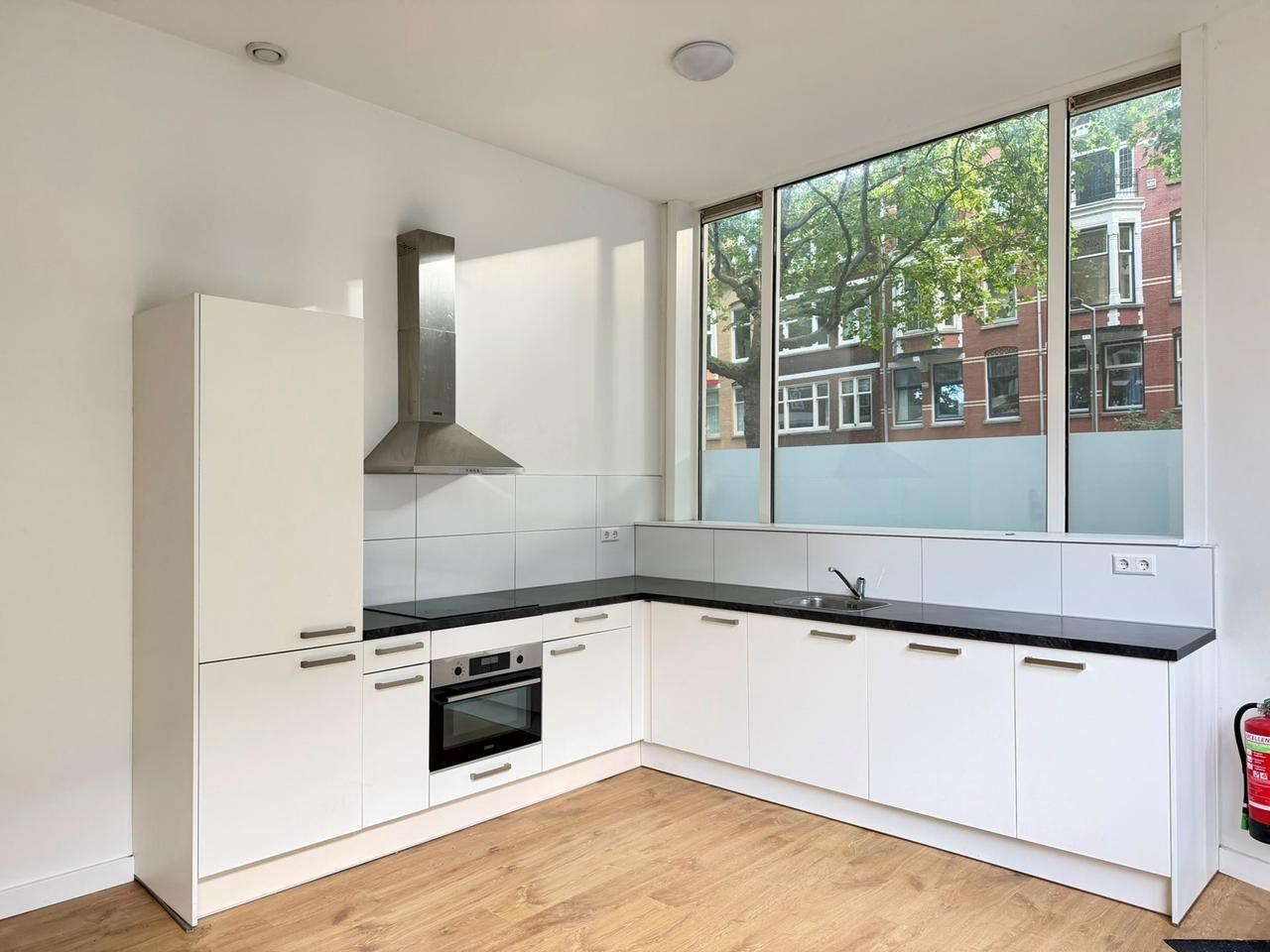 129 m² and five bedrooms in Rotterdam North - Image 4