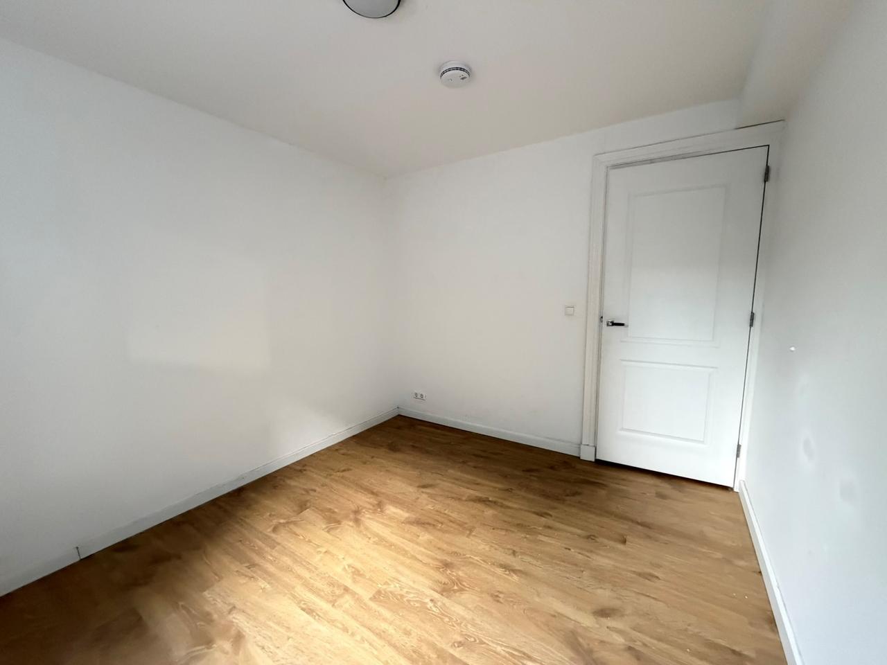 129 m² and five bedrooms in Rotterdam North - Image 23