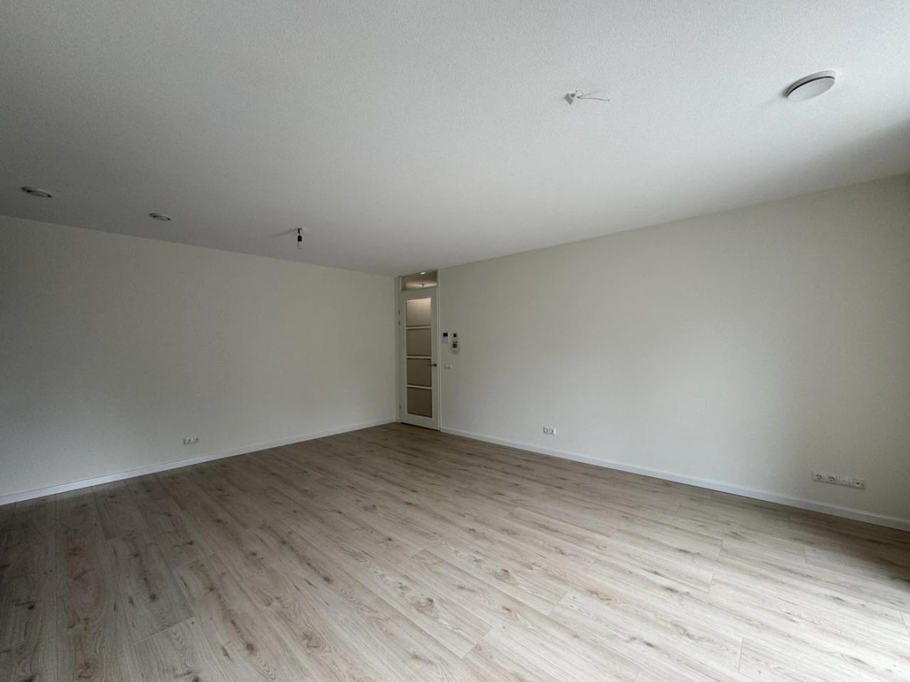 74 m² with private parking in Reviusbuurt - Image 5