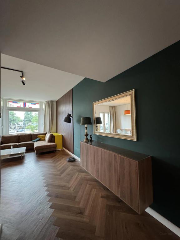 For Rent on Vierambachtsstraat, Rotterdam - Image 7