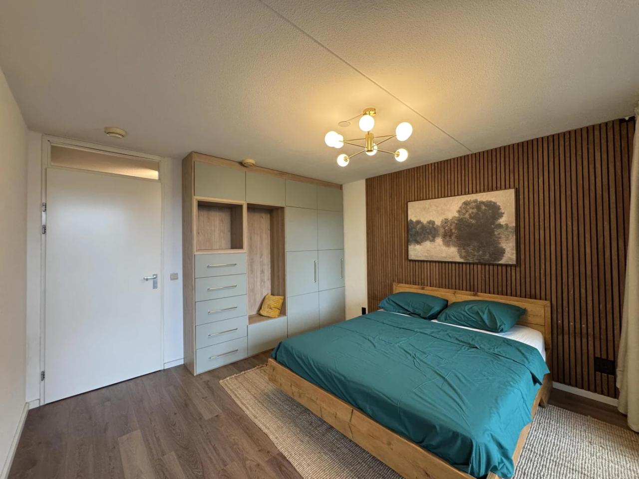 For Rent on Vierambachtsstraat, Rotterdam - Image 16