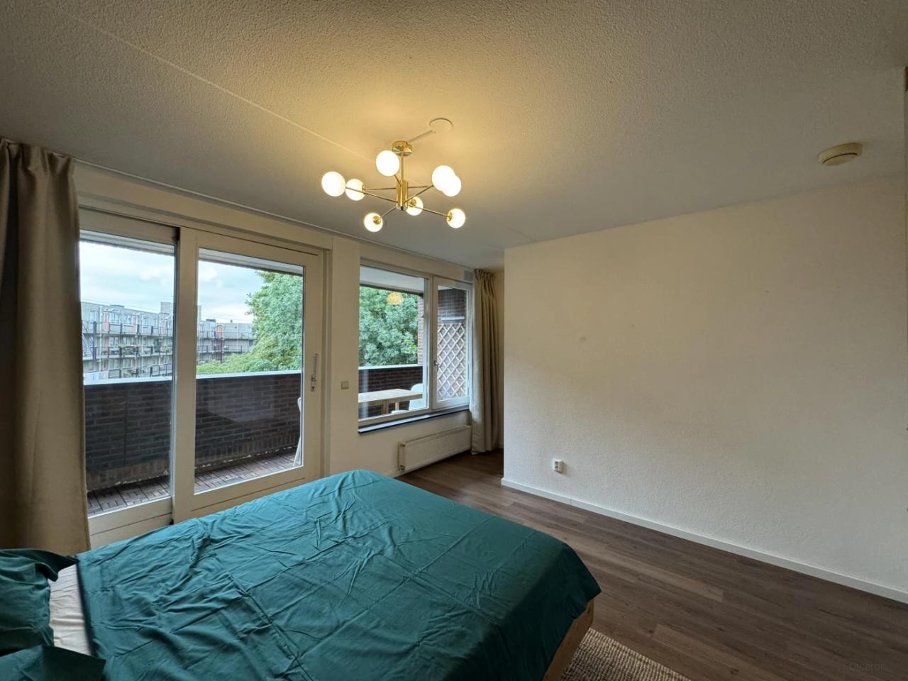 For Rent on Vierambachtsstraat, Rotterdam - Image 17