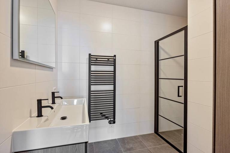 A+ apartment with balcony near Leiden Central - Image 9