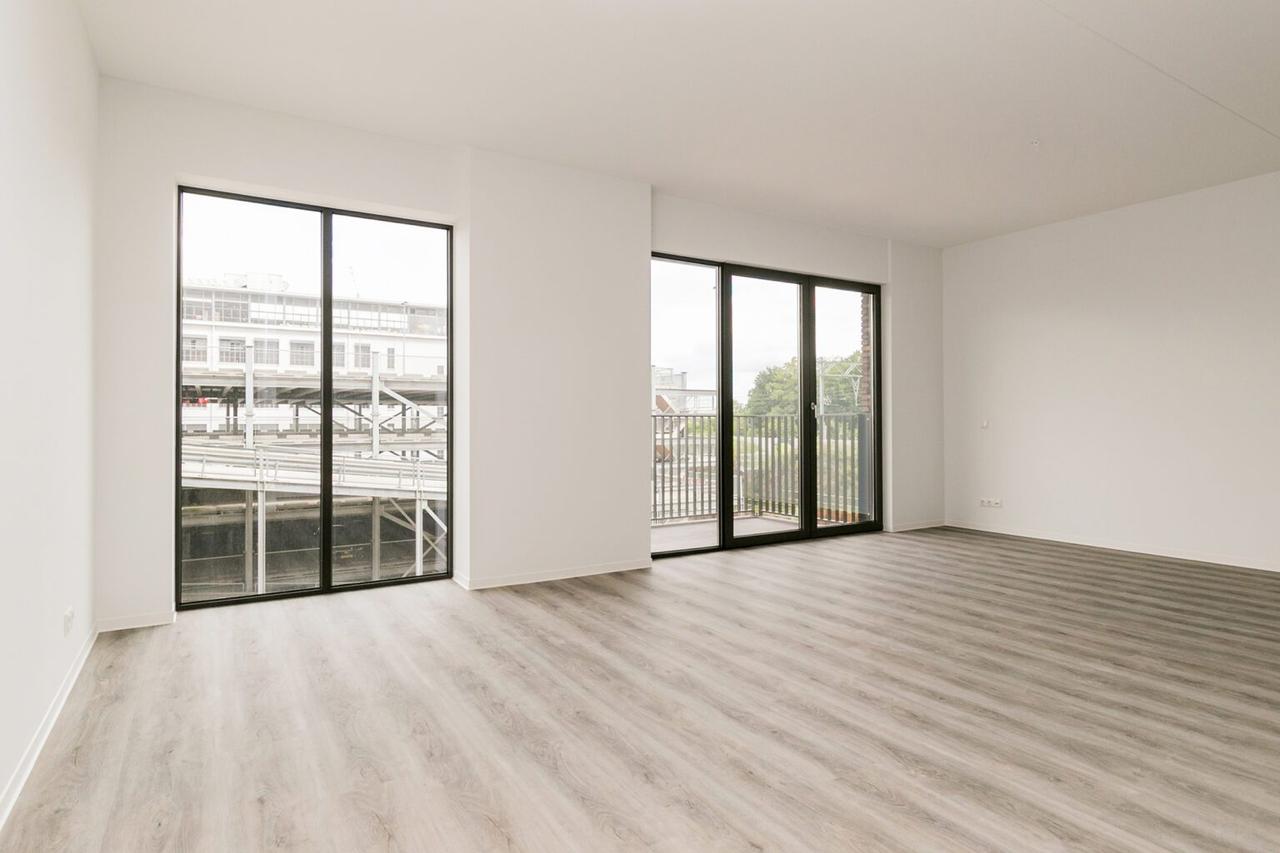 65 m² Urban Loft with Terrace on Strijp-S - Image 16