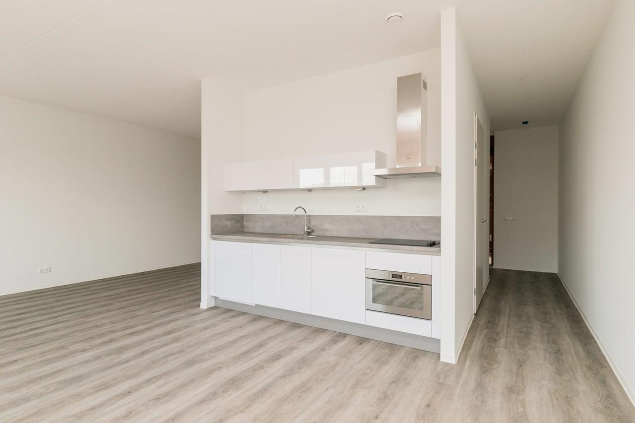 65 m² Urban Loft with Terrace on Strijp-S - Image 18