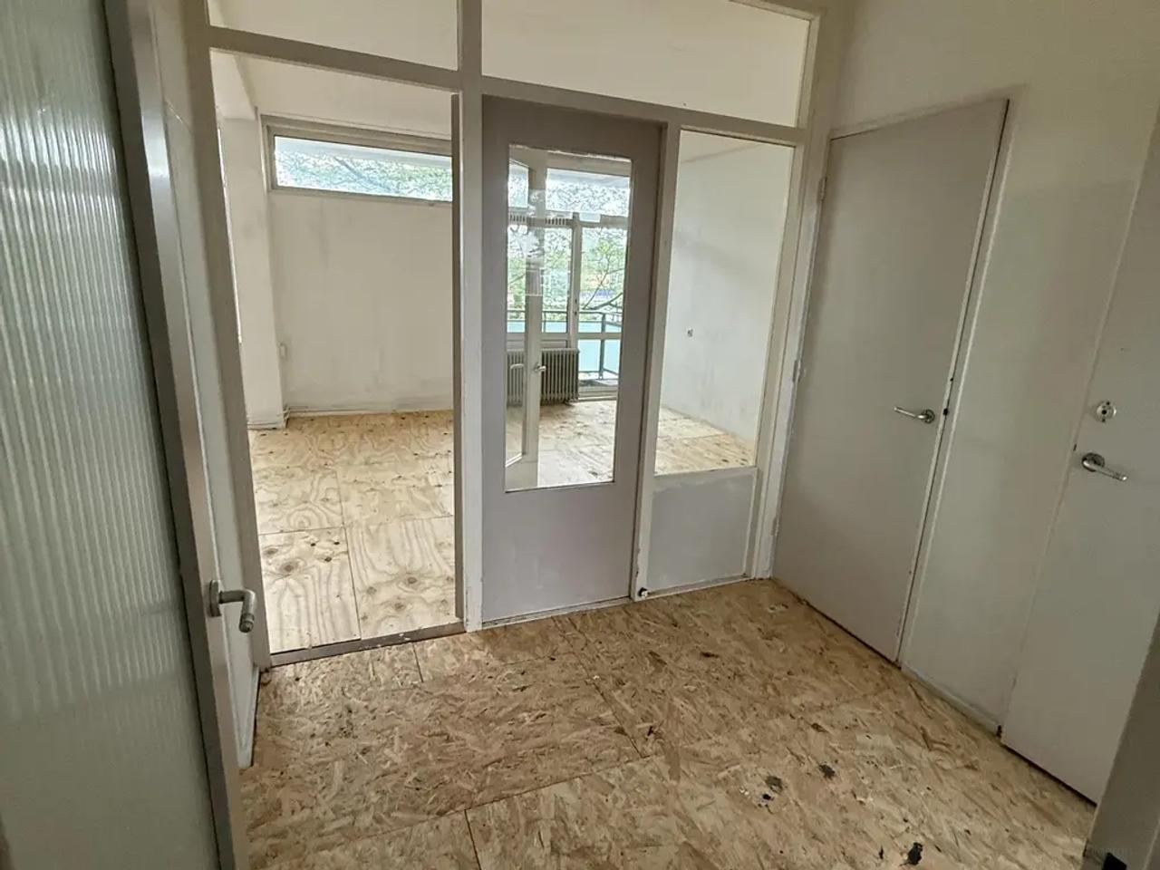 63 m² with balcony at Zuidplein - Image 4