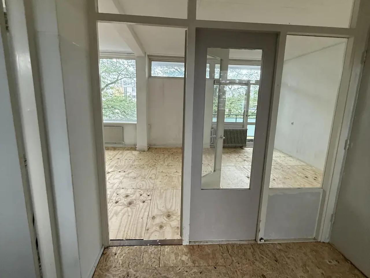 63 m² with balcony at Zuidplein - Image 6