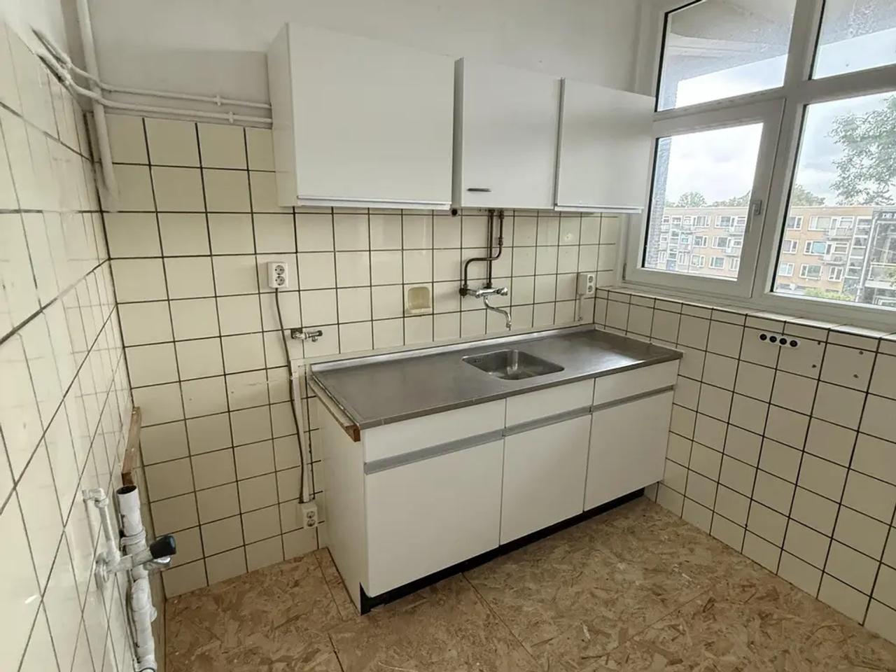 63 m² with balcony at Zuidplein - Image 8