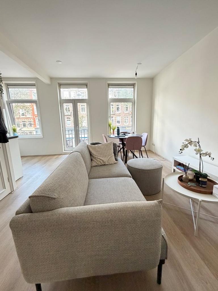 Sunny Balcony & 2 Bedrooms in Oud-West - Image 2