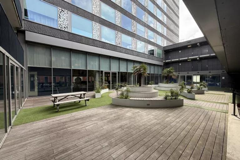 Compact 28 m² studio in Nieuw-West - Image 24