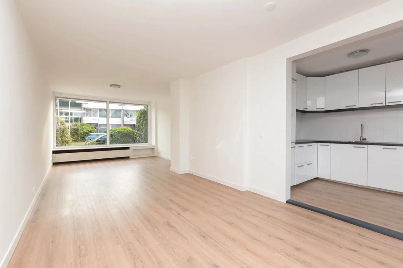 140 m² of living space with four bedrooms - Image 3