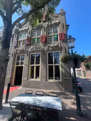 Living next to the Kamperbinnenpoort