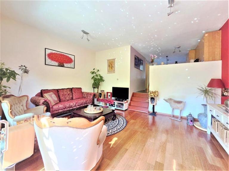 120 m² Maisonette with Sunny Garden - Image 13