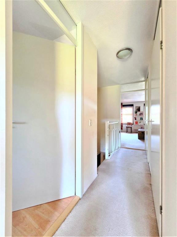 120 m² Maisonette with Sunny Garden - Image 25