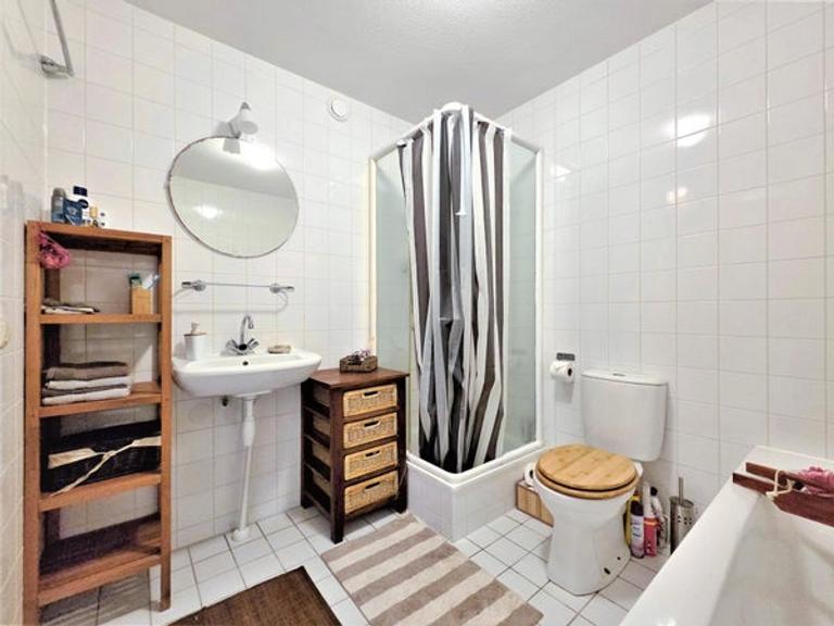 120 m² Maisonette with Sunny Garden - Image 29