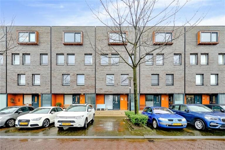 120 m² Maisonette with Sunny Garden - Image 33