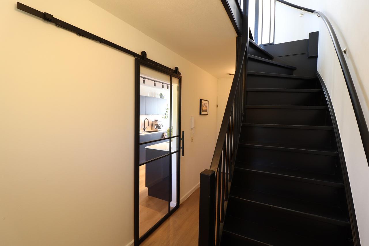 100 m² with 3 Bedrooms and Balcony - Image 3