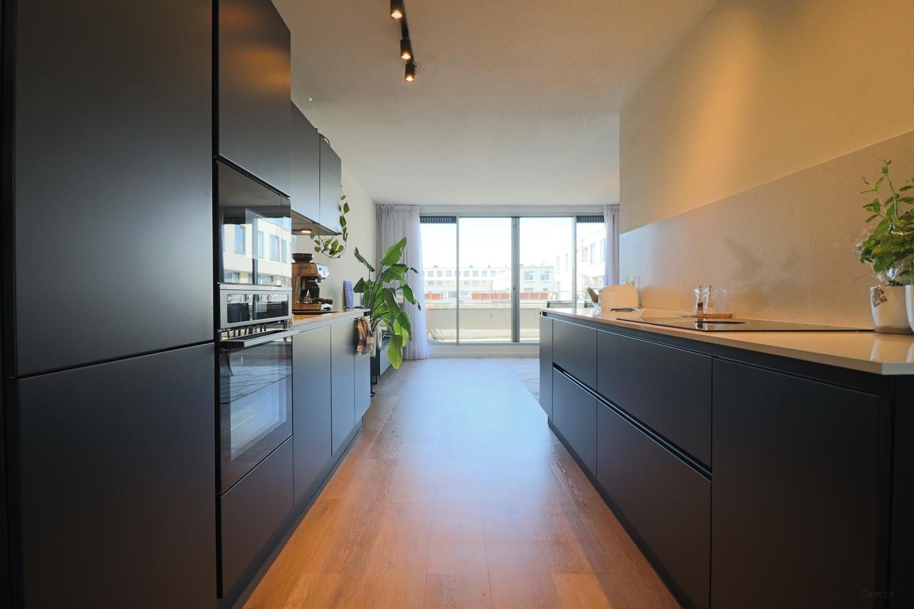 100 m² with 3 Bedrooms and Balcony - Image 9