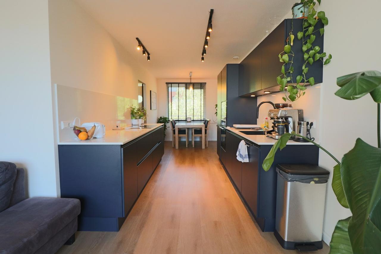 100 m² with 3 Bedrooms and Balcony - Image 10