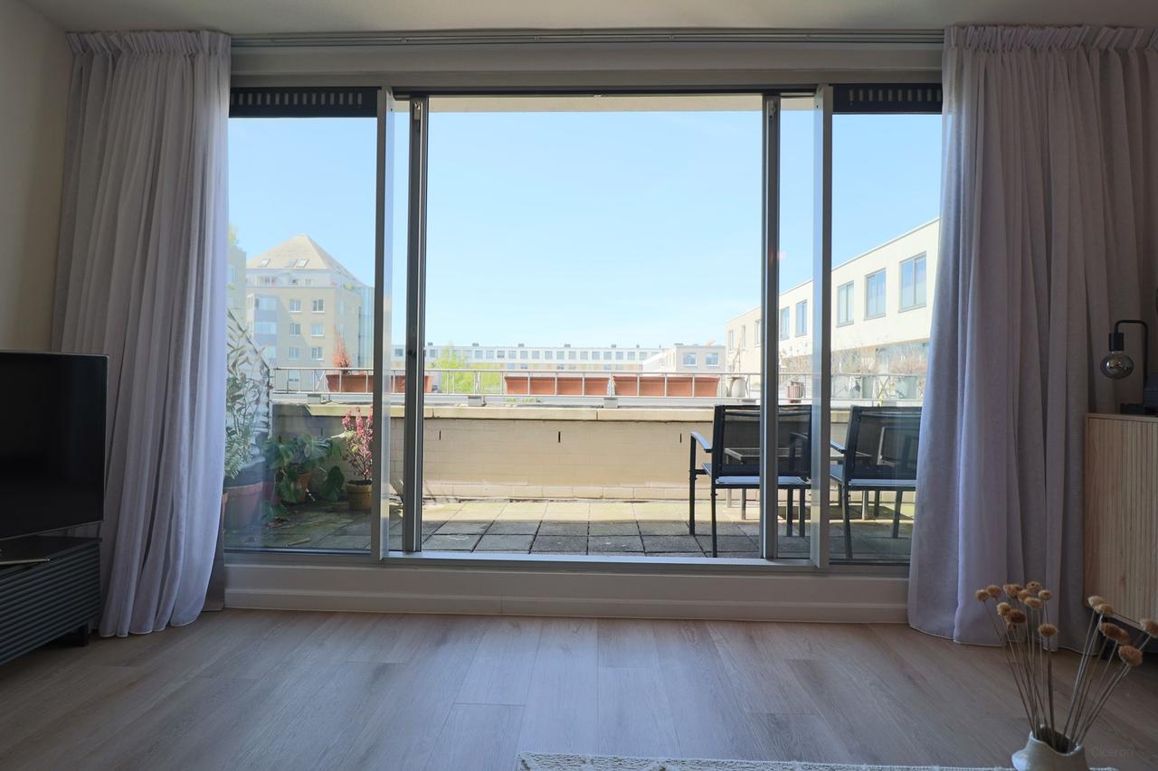 100 m² with 3 Bedrooms and Balcony - Image 17