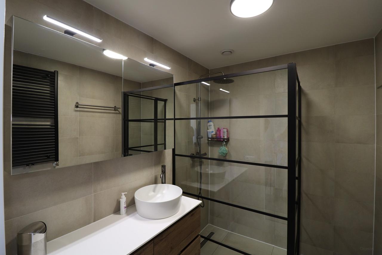 100 m² with 3 Bedrooms and Balcony - Image 26