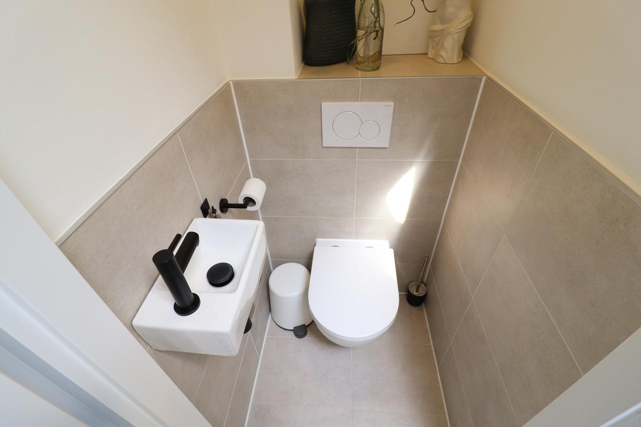 100 m² with 3 Bedrooms and Balcony - Image 30