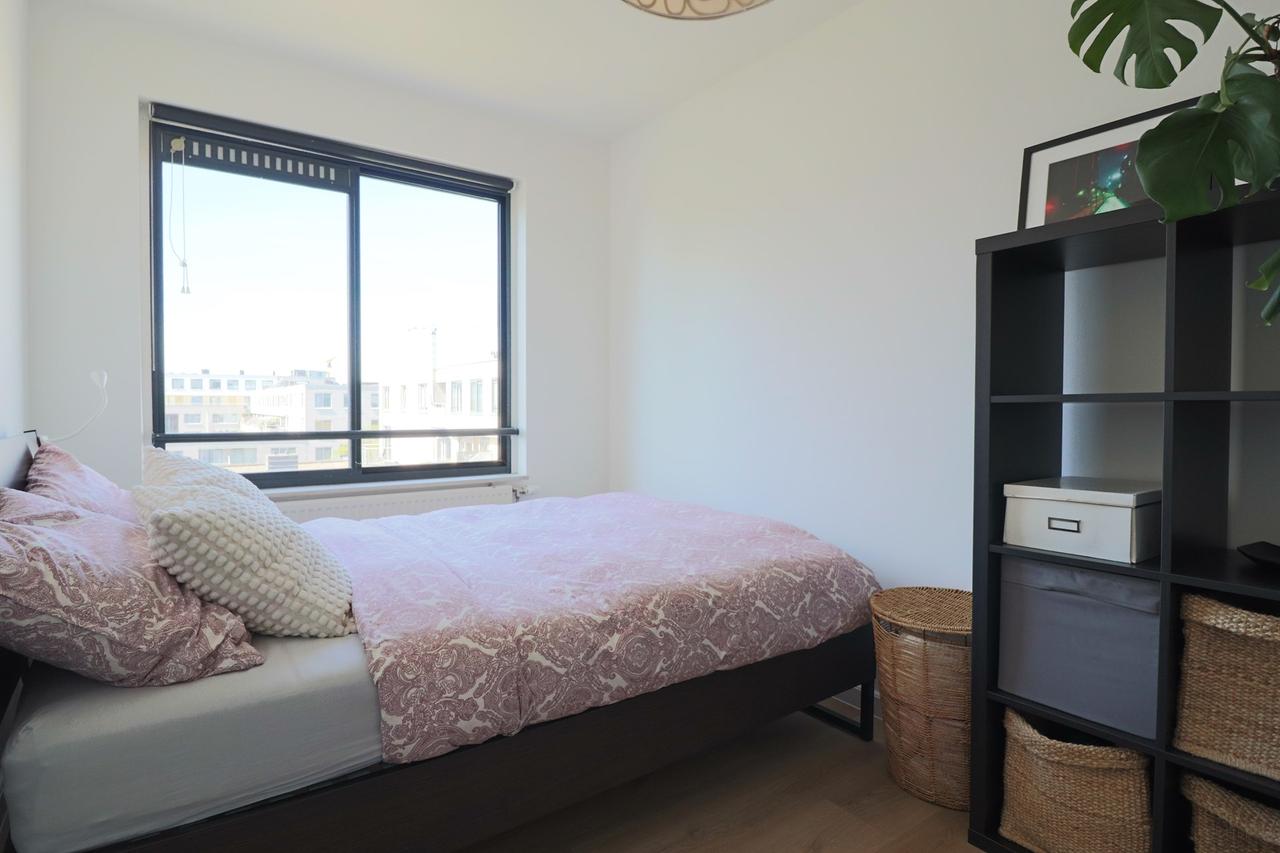 100 m² with 3 Bedrooms and Balcony - Image 34