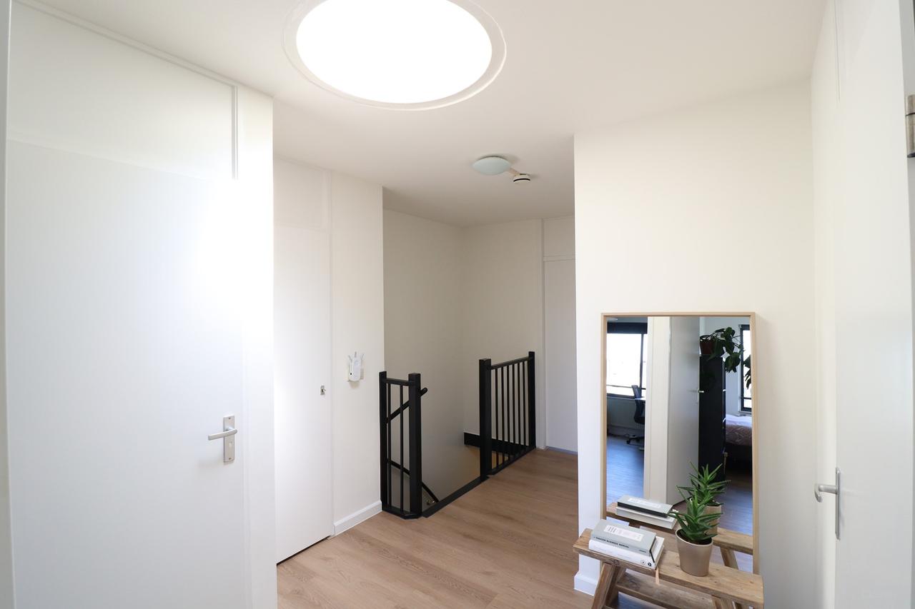 100 m² with 3 Bedrooms and Balcony - Image 36