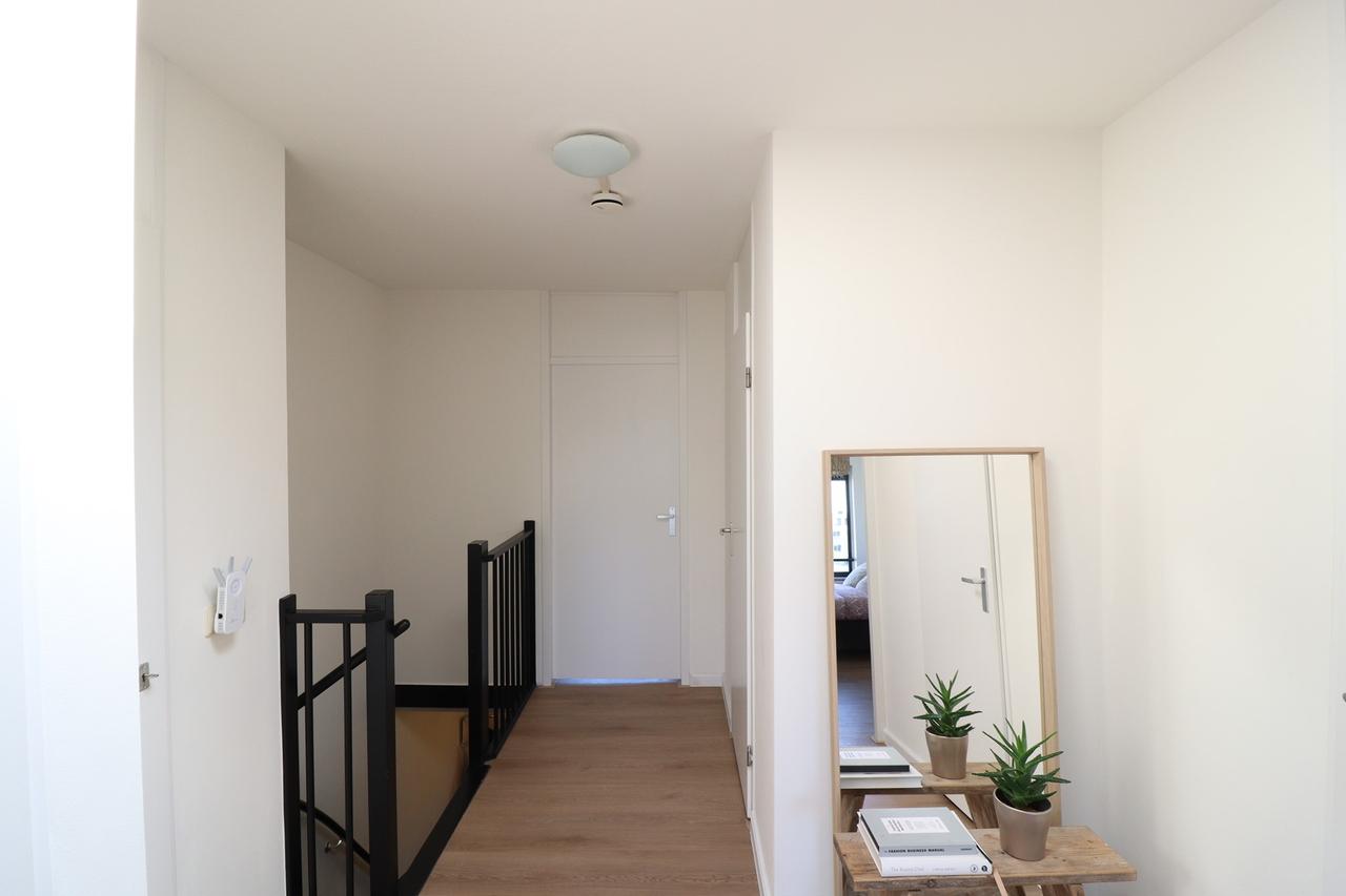 100 m² with 3 Bedrooms and Balcony - Image 37