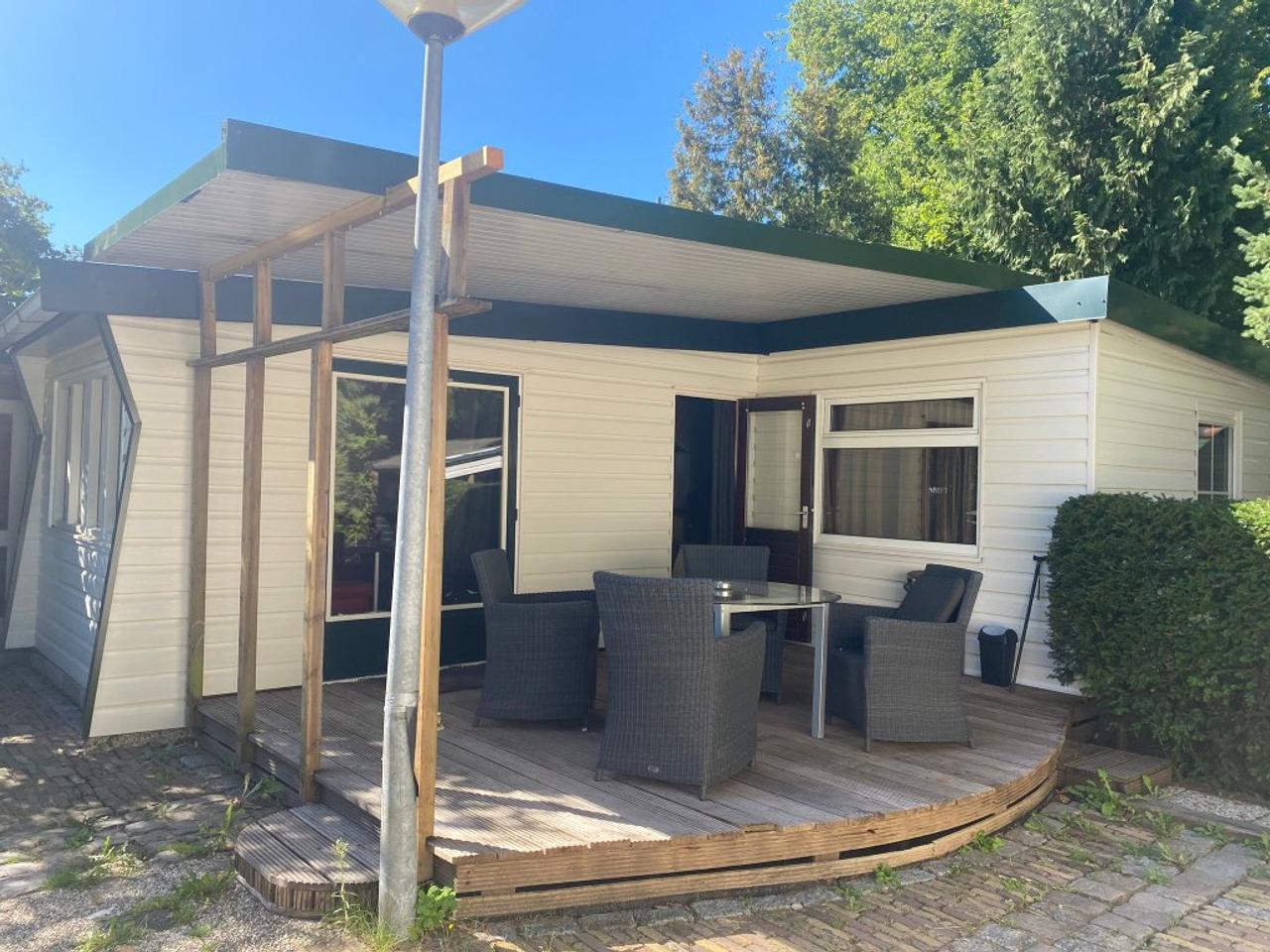 Gemeubileerd chalet met 4 slaapkamers - Afbeelding 3