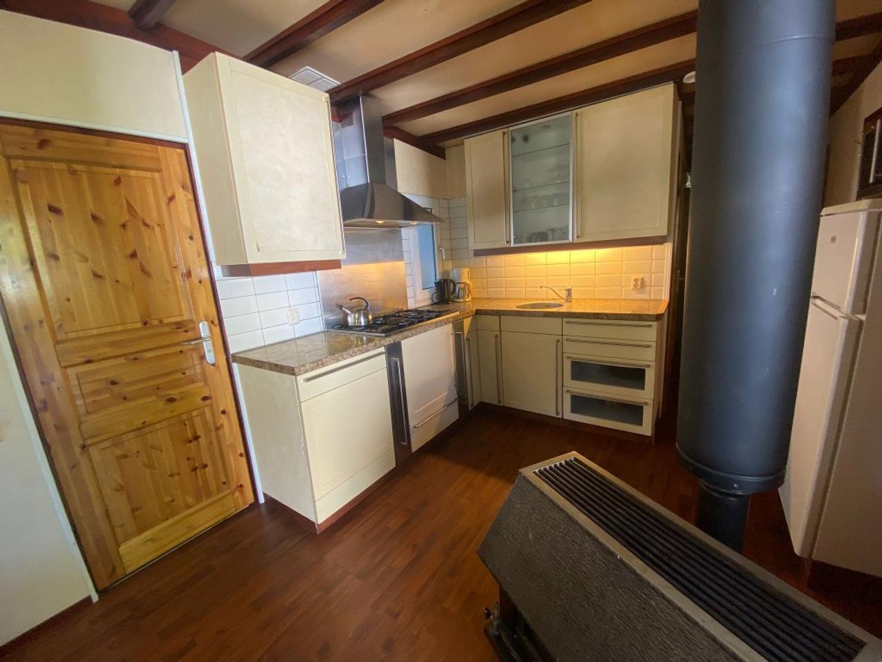 Gemeubileerd chalet met 4 slaapkamers - Afbeelding 11
