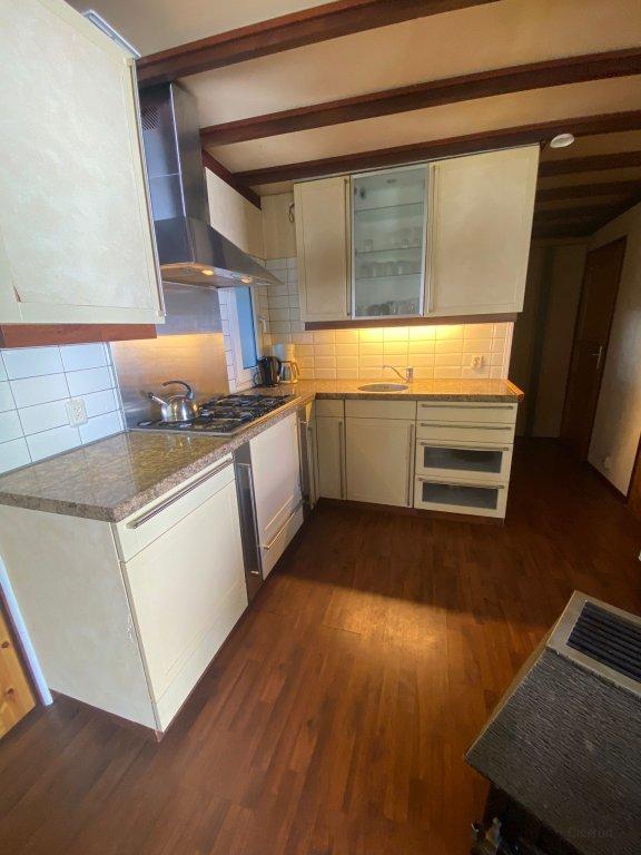 Gemeubileerd chalet met 4 slaapkamers - Afbeelding 12