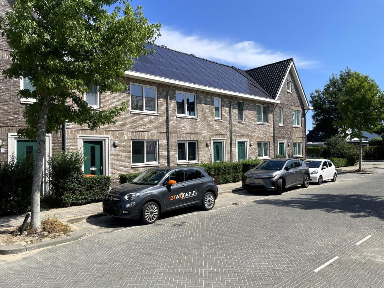 A+++ gezinswoning met 22 zonnepanelen in Gouda - Afbeelding 4