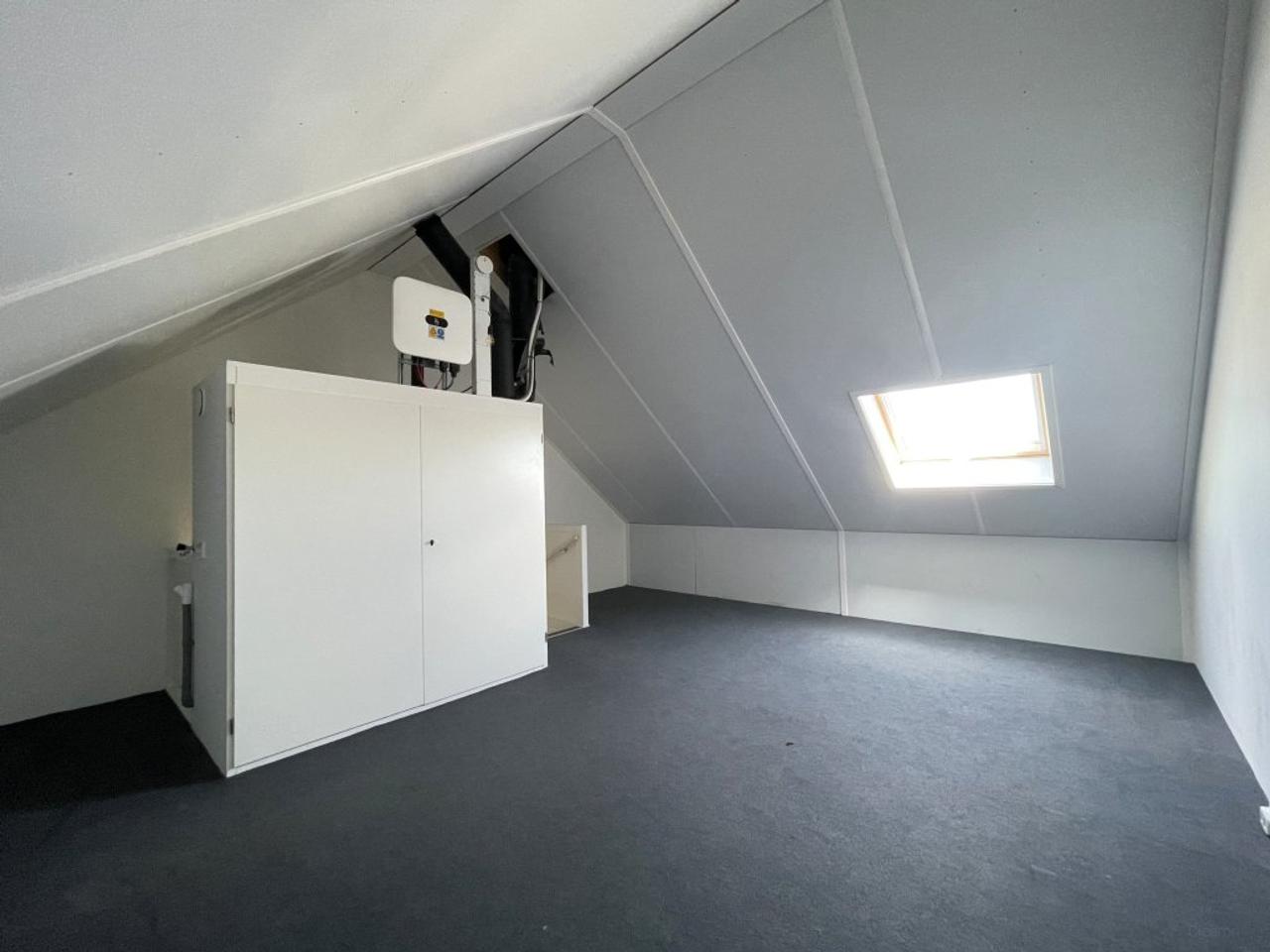 A+++ gezinswoning met 22 zonnepanelen in Gouda - Afbeelding 16