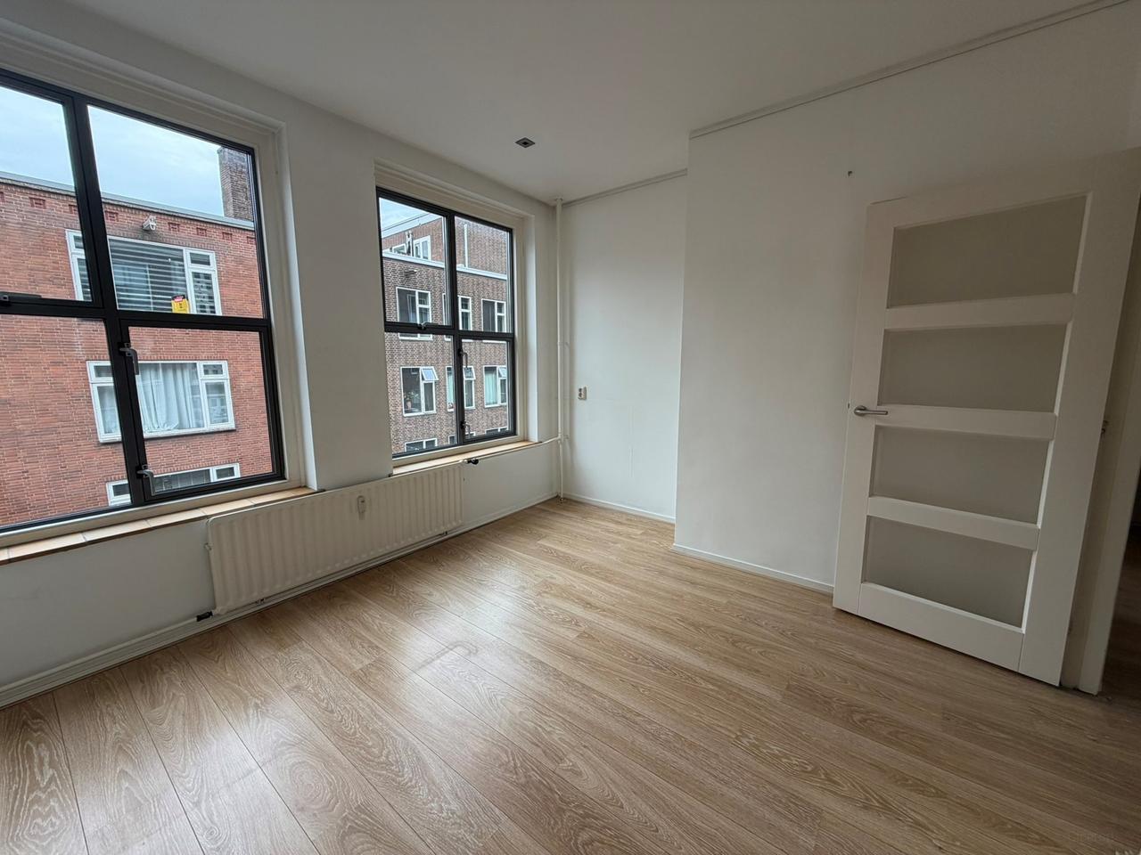Centraal wonen met balkon en werkkamer - Afbeelding 19
