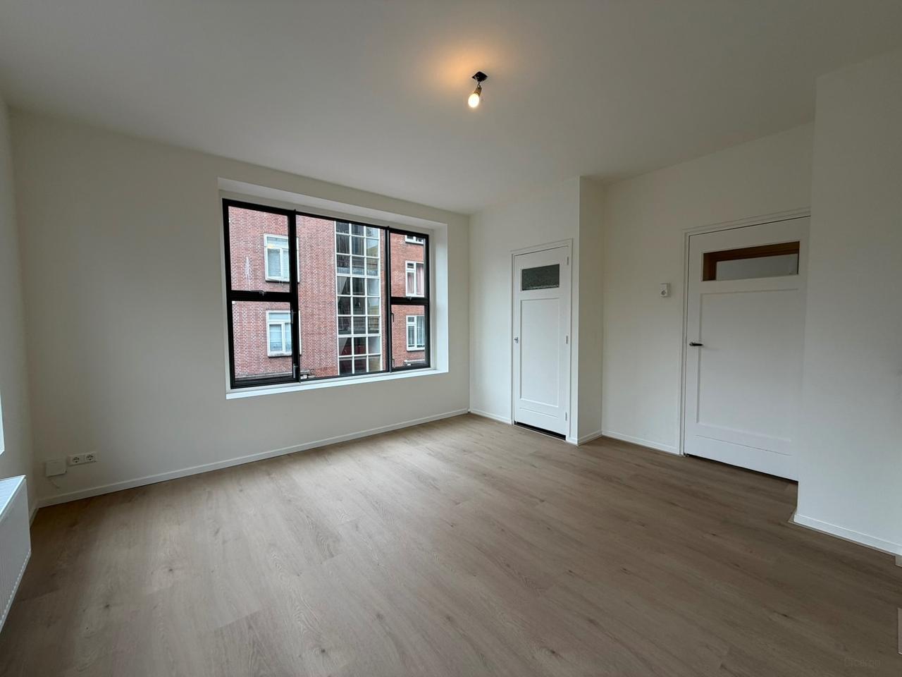 Centraal wonen met balkon en werkkamer - Afbeelding 2