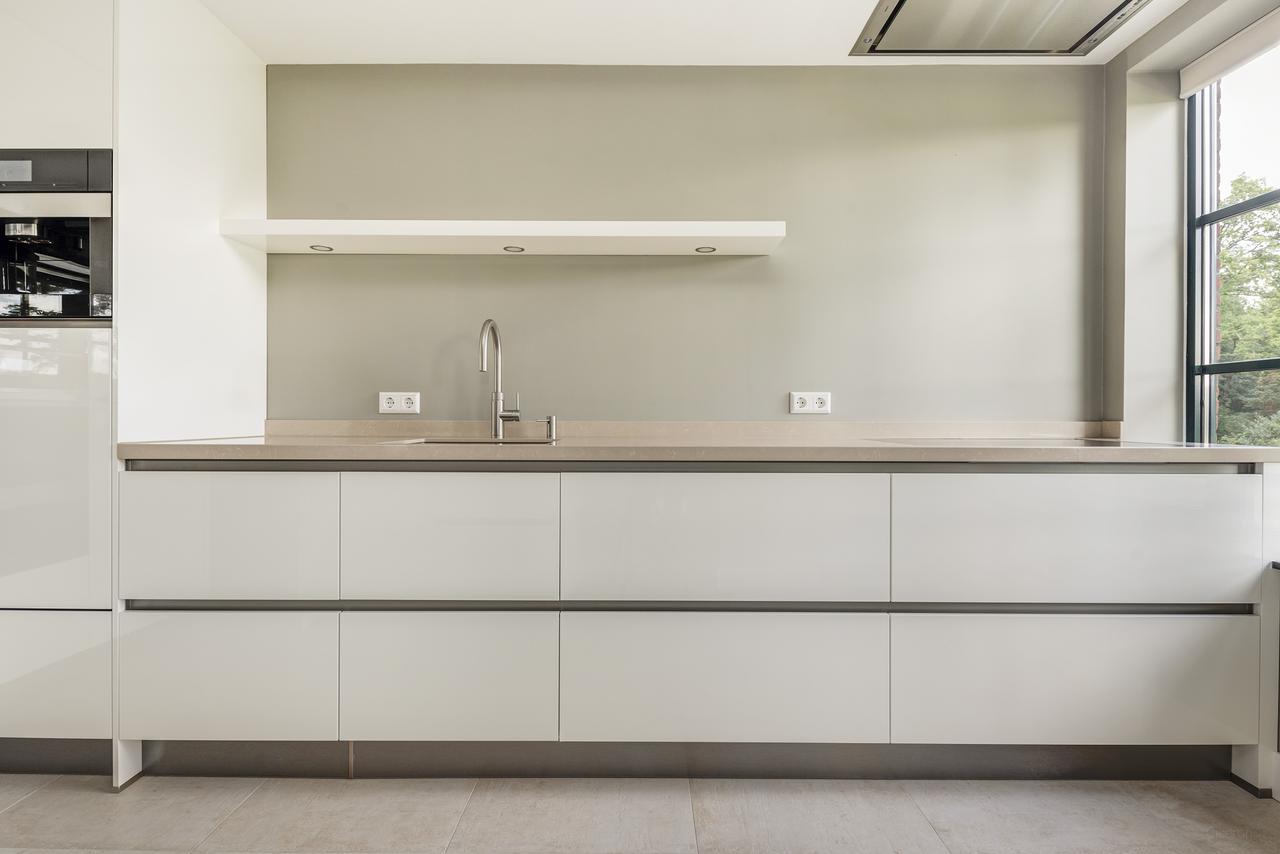 171 m² of living space with three balconies in Wassenaar - Image 4
