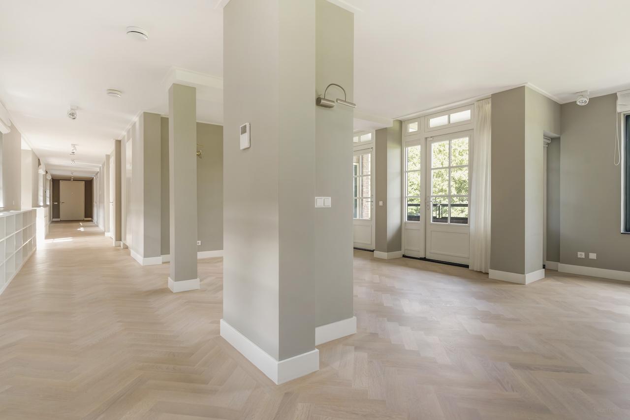 171 m² of living space with three balconies in Wassenaar - Image 8