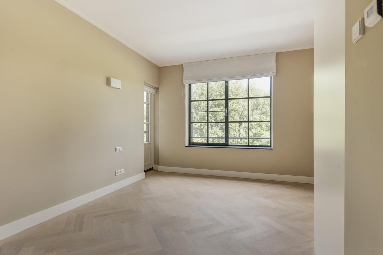 171 m² of living space with three balconies in Wassenaar - Image 15
