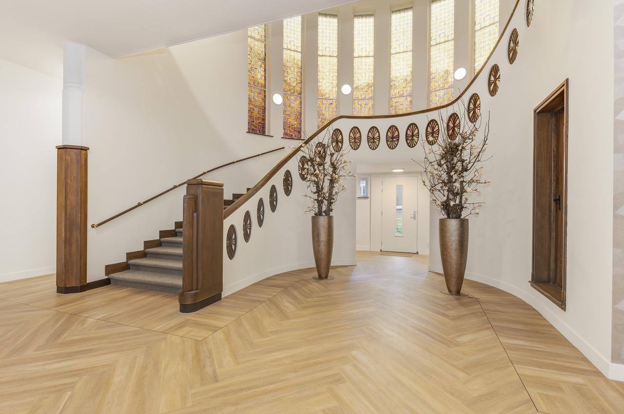 171 m² of living space with three balconies in Wassenaar - Image 27