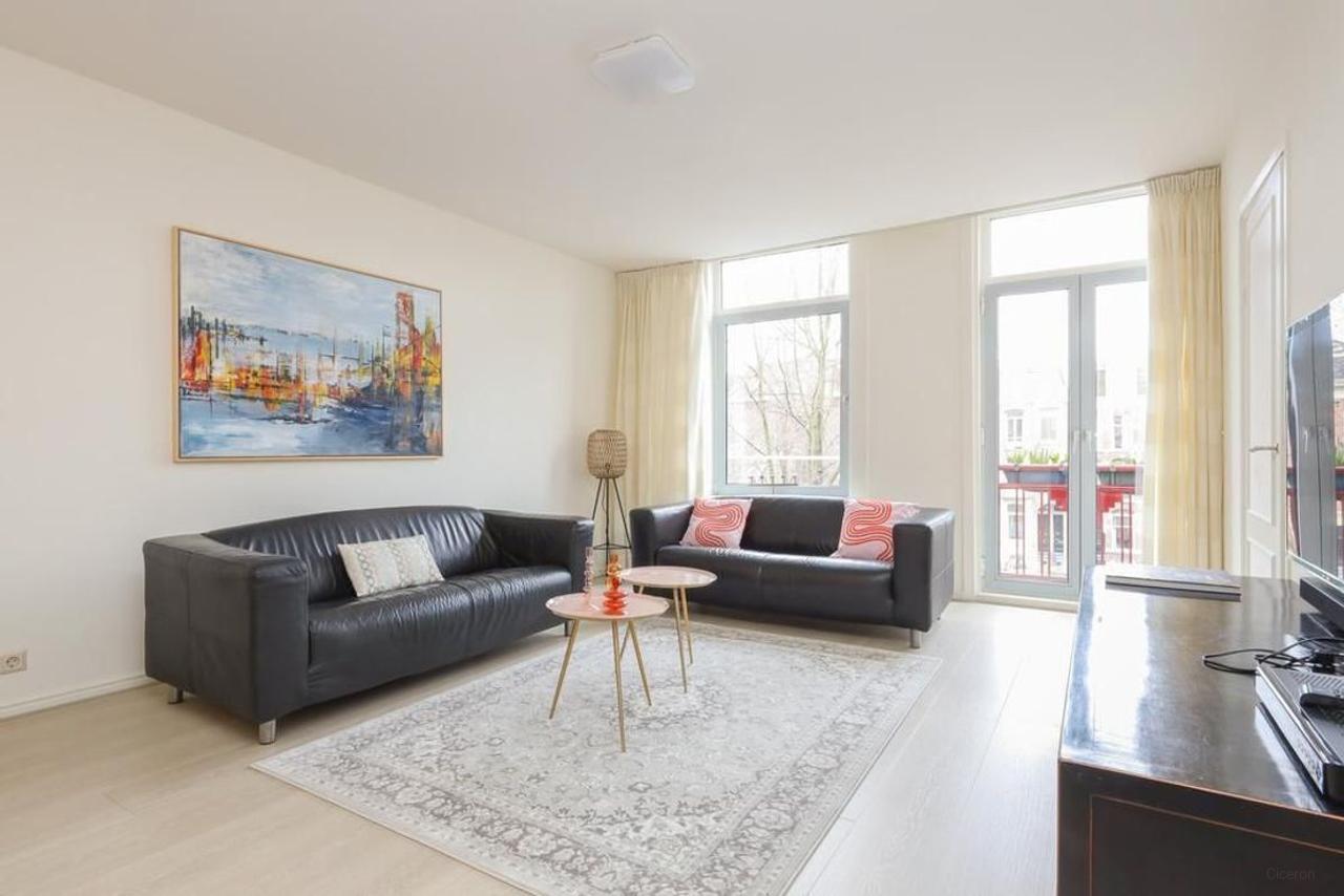 Renting on Jacob van Lennepkade - Image 1
