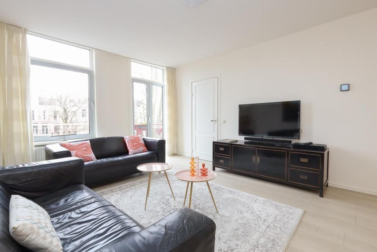Renting on Jacob van Lennepkade - Image 4