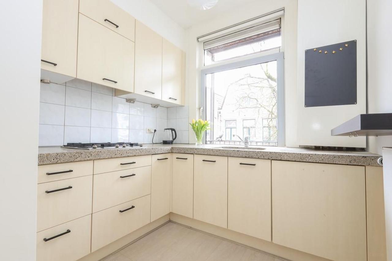 Renting on Jacob van Lennepkade - Image 24