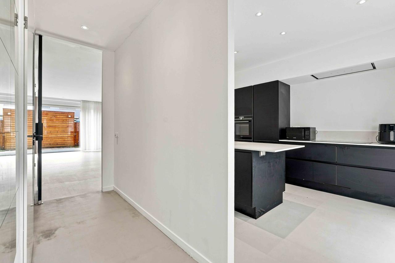 155 m² of living space, five bedrooms - Image 19