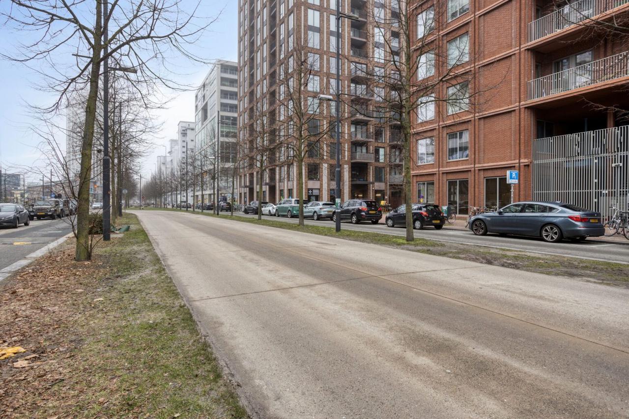 65 m² studio met balkon in Strijp-S - Afbeelding 2