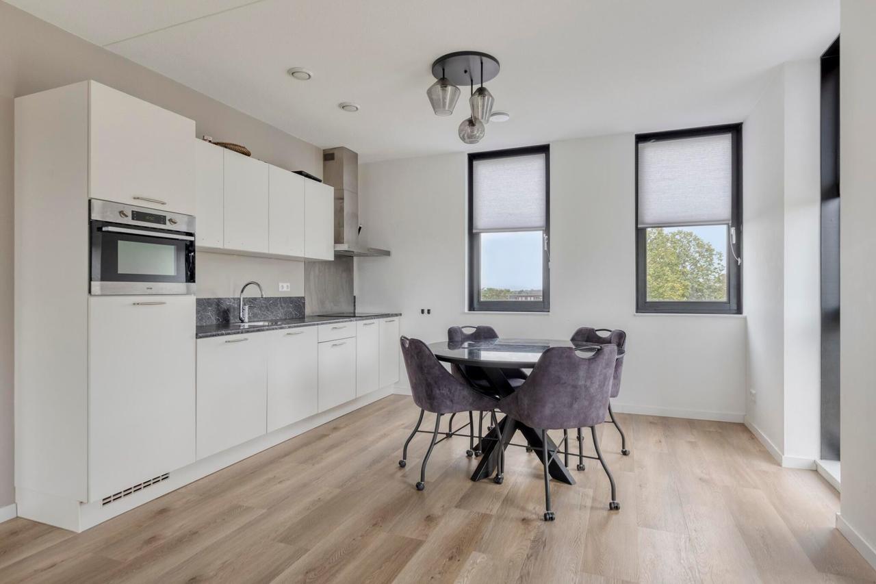 89 m², twee slaapkamers en zuidbalkon - Afbeelding 10