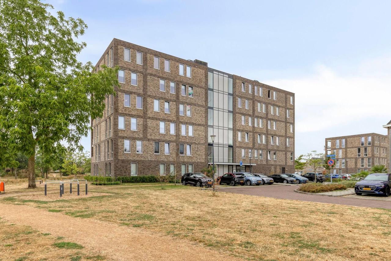89 m², twee slaapkamers en zuidbalkon - Afbeelding 23