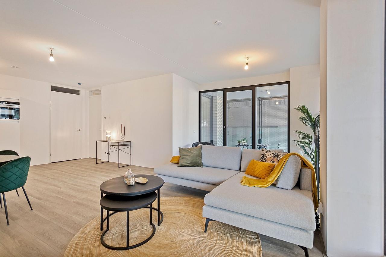 72 m² woonruimte met balkon op Strijp-S - Afbeelding 2